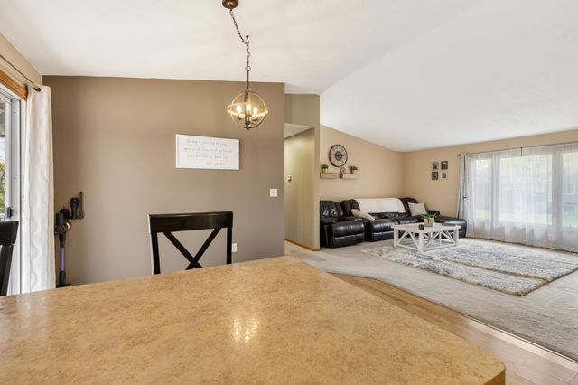 1011 Westview Drive, Farmington, MN 55024