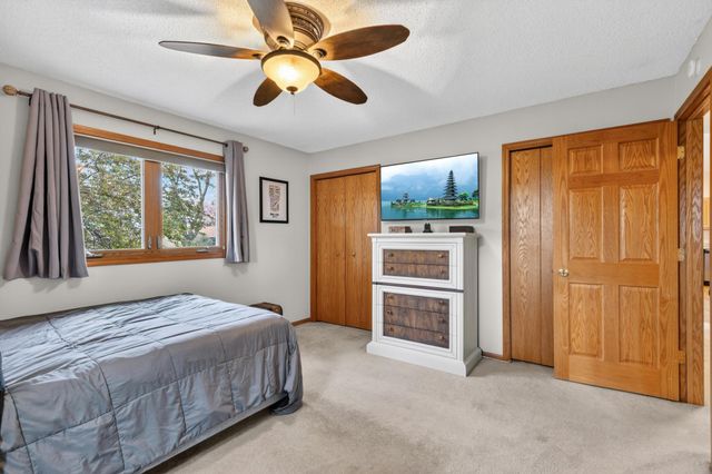 1011 Westview Drive, Farmington, MN 55024