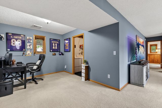 1011 Westview Drive, Farmington, MN 55024