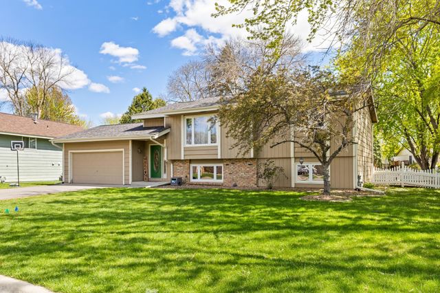1011 Westview Drive, Farmington, MN 55024