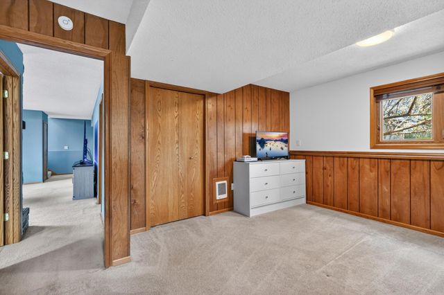 1011 Westview Drive, Farmington, MN 55024