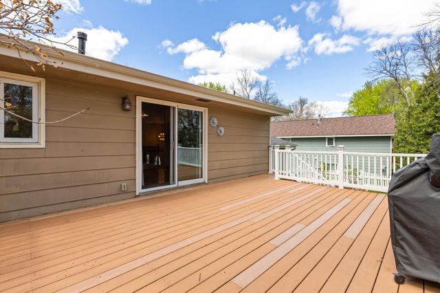 1011 Westview Drive, Farmington, MN 55024