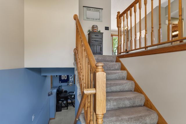 1011 Westview Drive, Farmington, MN 55024