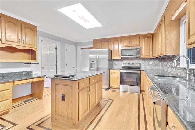 820 Birch Forest CT, Chesapeake, VA 23322