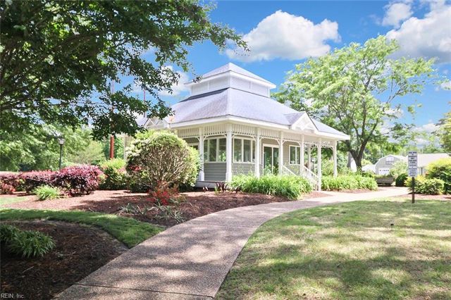 820 Birch Forest CT, Chesapeake, VA 23322