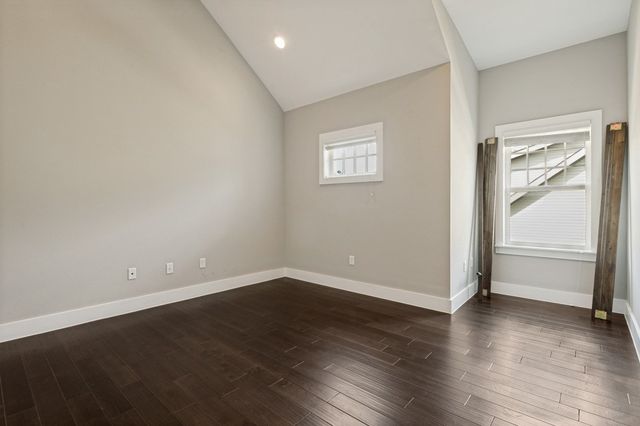 629 Bishop Heights Lane, Dallas, TX 75208