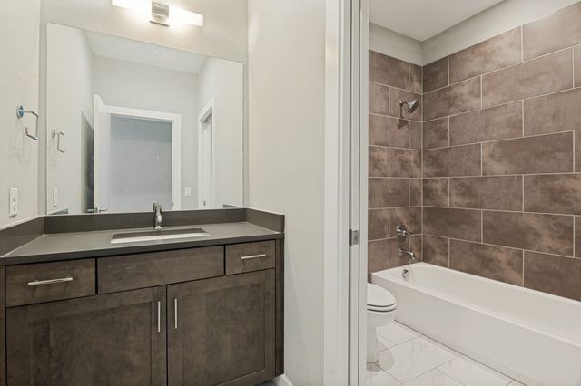 629 Bishop Heights Lane, Dallas, TX 75208