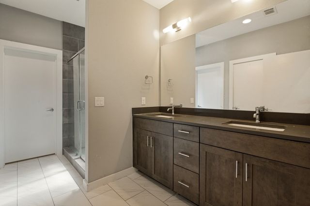 629 Bishop Heights Lane, Dallas, TX 75208