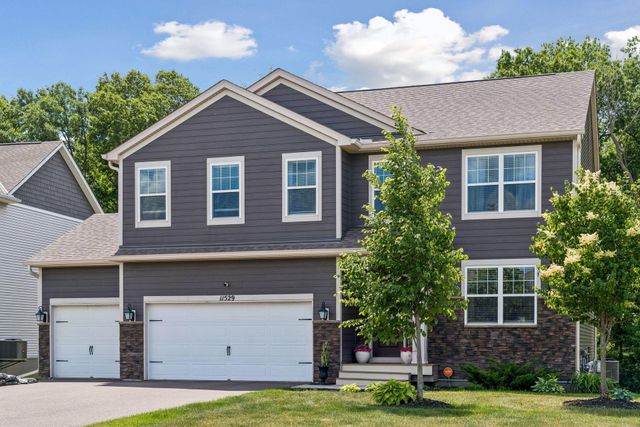 11529 Pineridge Way N, Dayton, MN 55327