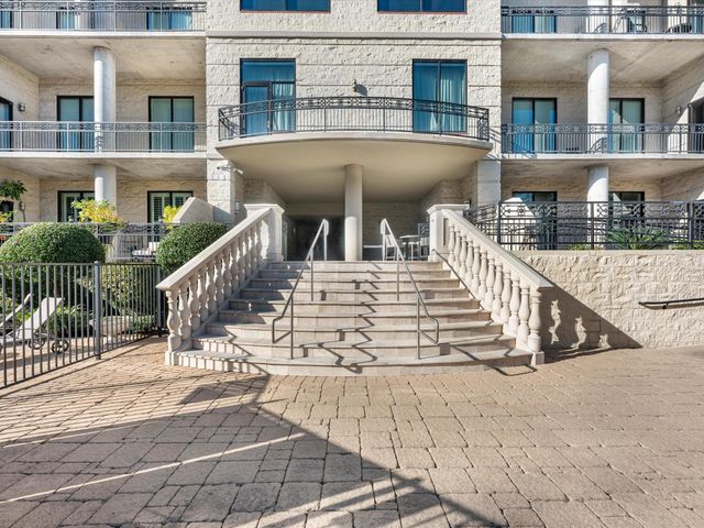 5005 Hidalgo Street Street 613, Houston, TX 77056