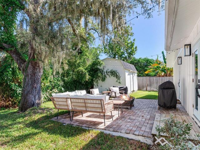 207 W IDLEWILD AVENUE, Tampa, FL 33604
