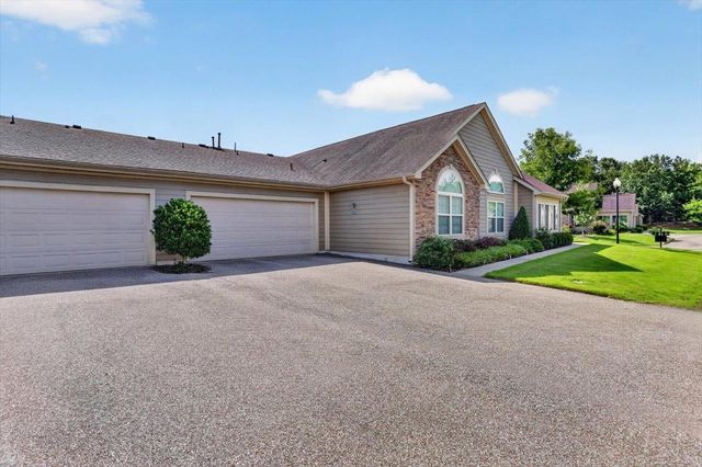 1601 E SOUTHFIELD CIR E, Memphis, TN 38016
