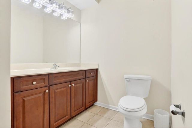 1601 E SOUTHFIELD CIR E, Memphis, TN 38016