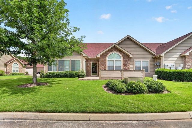 1601 E SOUTHFIELD CIR E, Memphis, TN 38016