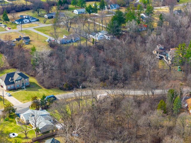 25099 Edgemont Drive, Southfield, MI 48033