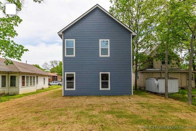 423 S Wyandotte Avenue, Bartlesville, OK 74003