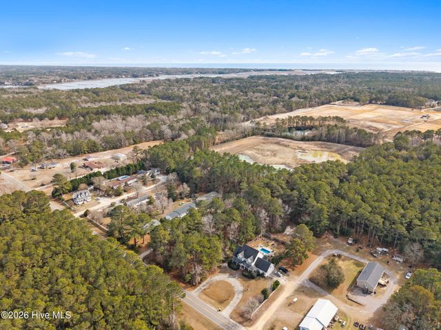 807 Crystal Court SW, Shallotte, NC 28470