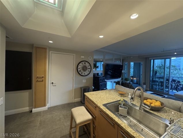 222 Karen Avenue 304, Las Vegas, NV 89109