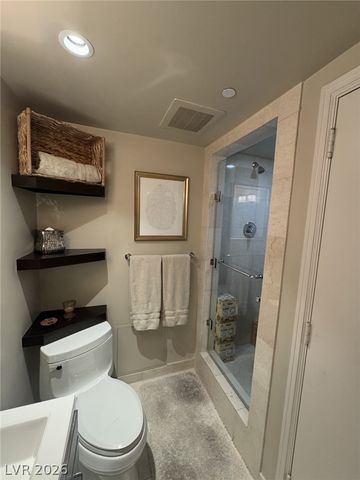 222 Karen Avenue 304, Las Vegas, NV 89109