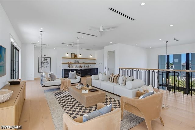 839 Chestnut CT, Marco Island, FL 34145