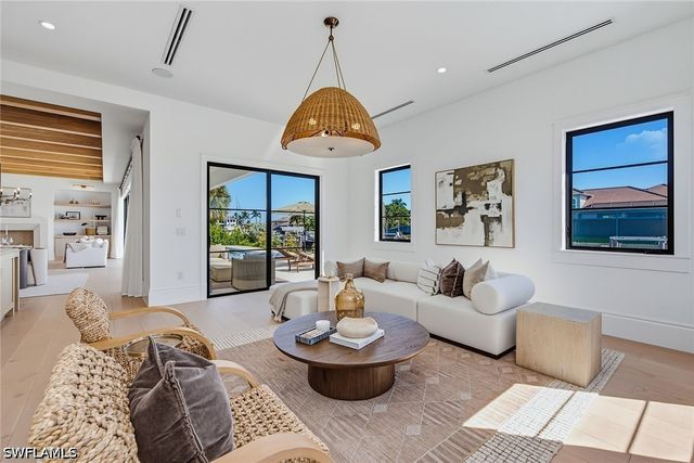 839 Chestnut CT, Marco Island, FL 34145
