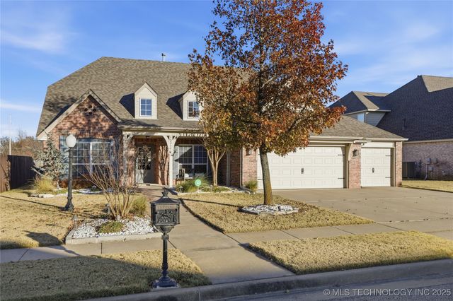 10211 N 143rd East Avenue, Owasso, OK 74055