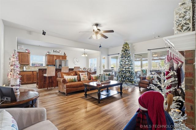 10211 N 143rd East Avenue, Owasso, OK 74055