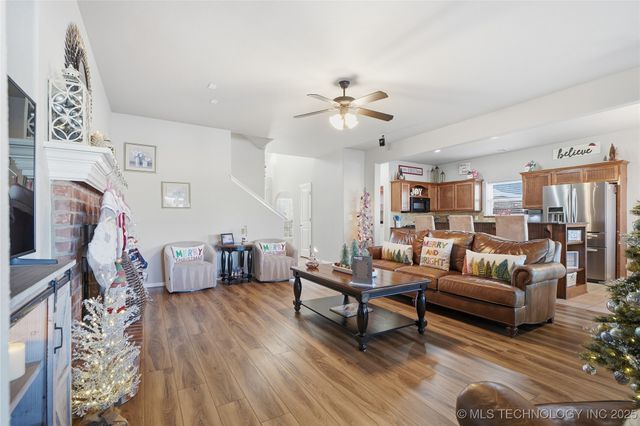 10211 N 143rd East Avenue, Owasso, OK 74055