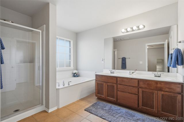 10211 N 143rd East Avenue, Owasso, OK 74055