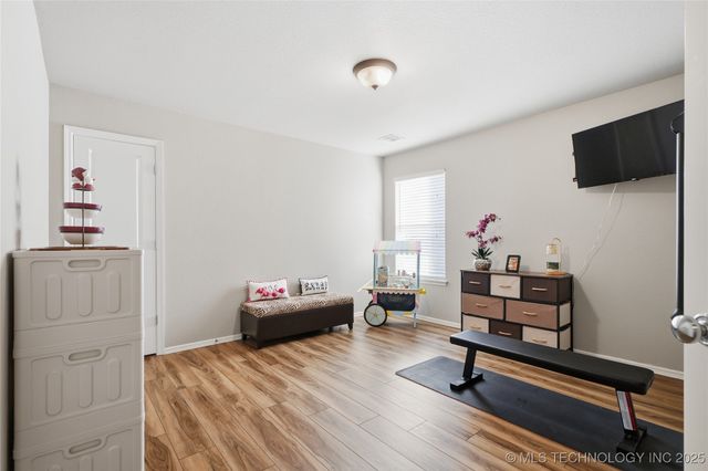 10211 N 143rd East Avenue, Owasso, OK 74055