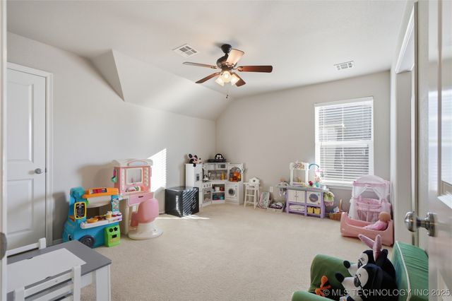 10211 N 143rd East Avenue, Owasso, OK 74055