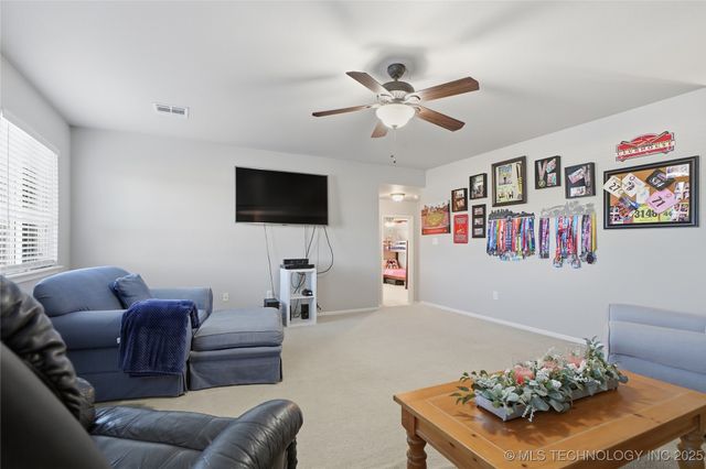 10211 N 143rd East Avenue, Owasso, OK 74055