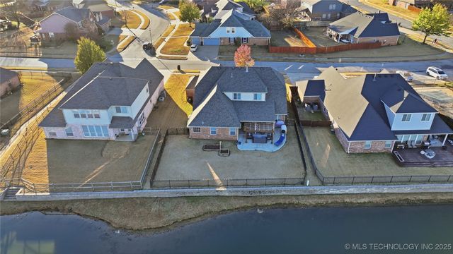 10211 N 143rd East Avenue, Owasso, OK 74055