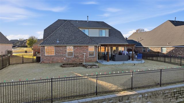 10211 N 143rd East Avenue, Owasso, OK 74055