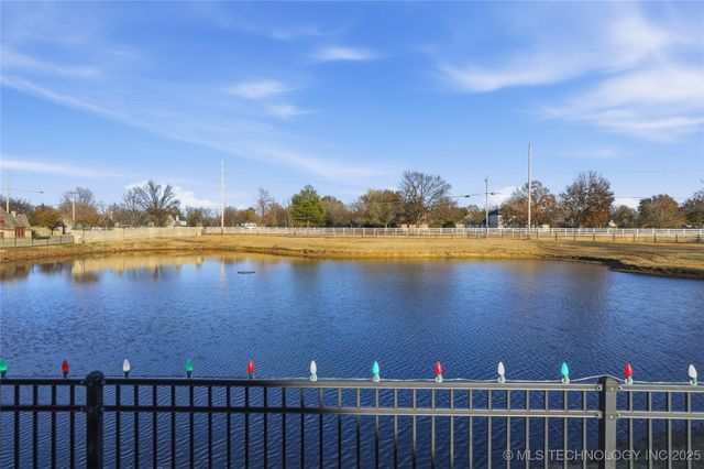 10211 N 143rd East Avenue, Owasso, OK 74055