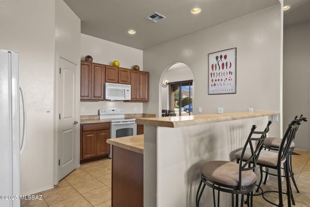 1096 Vista De Los Alamos, Rio Rico, AZ 85648