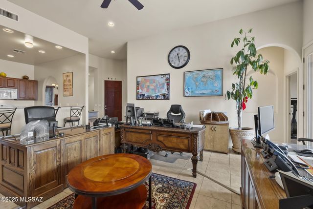 1096 Vista De Los Alamos, Rio Rico, AZ 85648