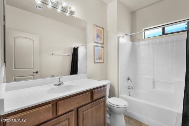 1096 Vista De Los Alamos, Rio Rico, AZ 85648