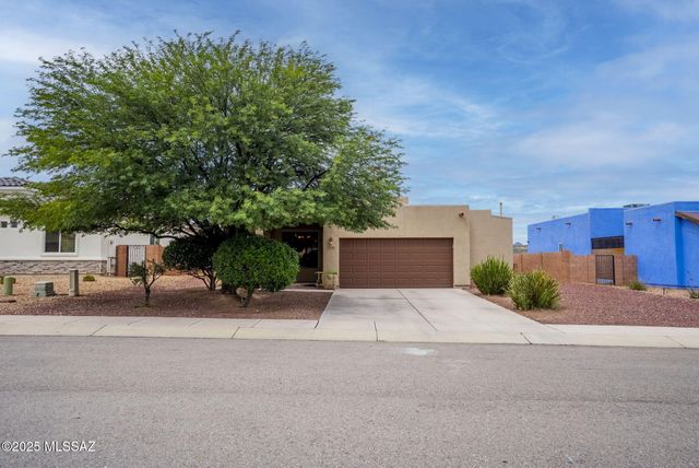 1096 Vista De Los Alamos, Rio Rico, AZ 85648