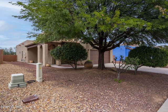 1096 Vista De Los Alamos, Rio Rico, AZ 85648