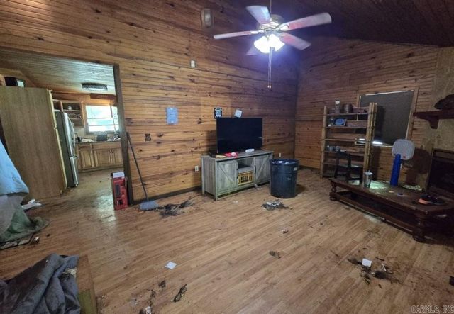 9120 Herpel Road, Mountain View, AR 72560