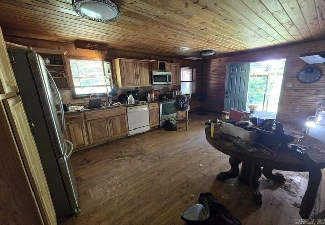9120 Herpel Road, Mountain View, AR 72560