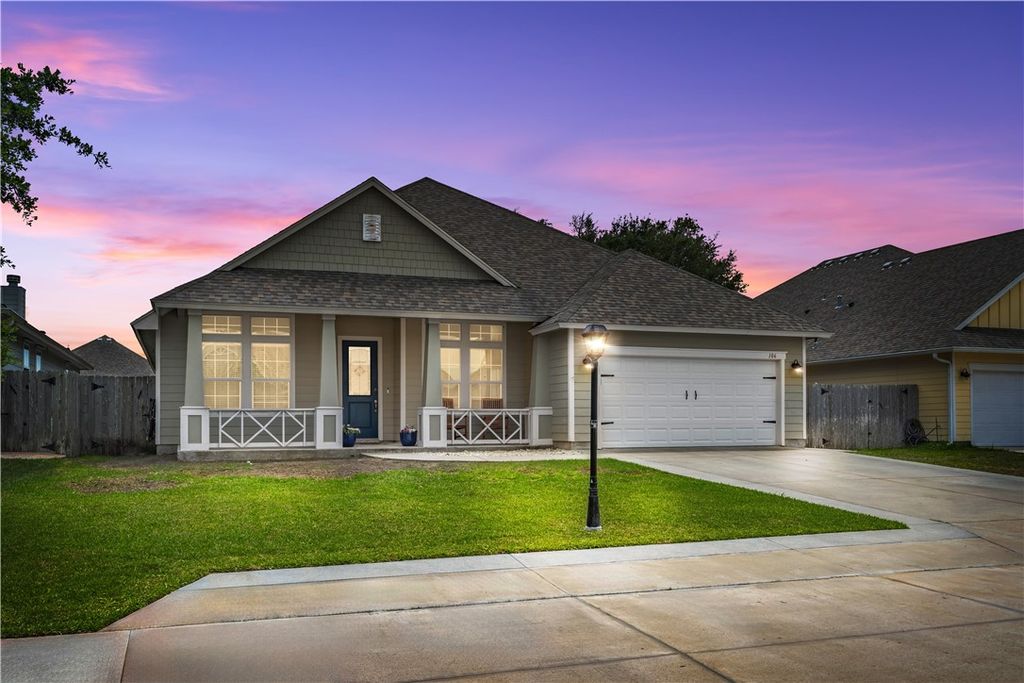 106 Dream Oak Dr, Rockport, TX 78382 — exterior