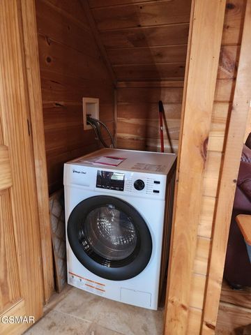 4408 Forest Vista Way, Pigeon Forge, TN 37863