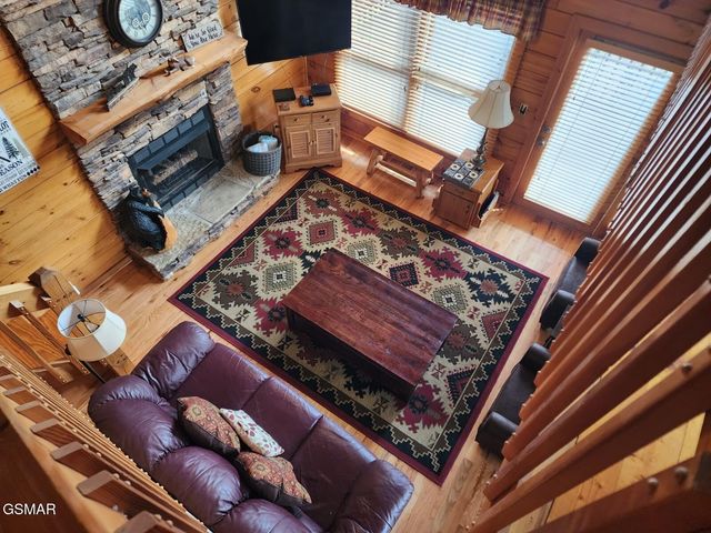 4408 Forest Vista Way, Pigeon Forge, TN 37863