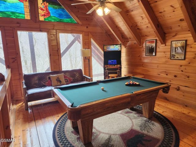 4408 Forest Vista Way, Pigeon Forge, TN 37863