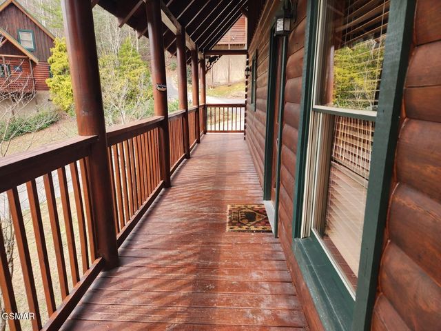 4408 Forest Vista Way, Pigeon Forge, TN 37863