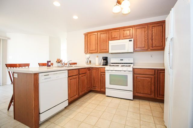 1281 Medlee Drive, Hobart, IN 46342