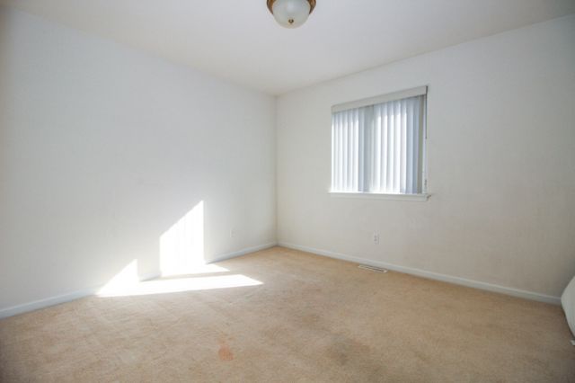 1281 Medlee Drive, Hobart, IN 46342