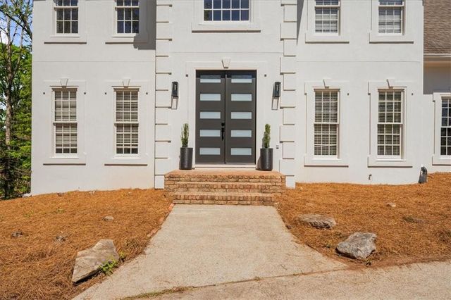 11215 Highfield Chase Drive, Johns Creek, GA 30097